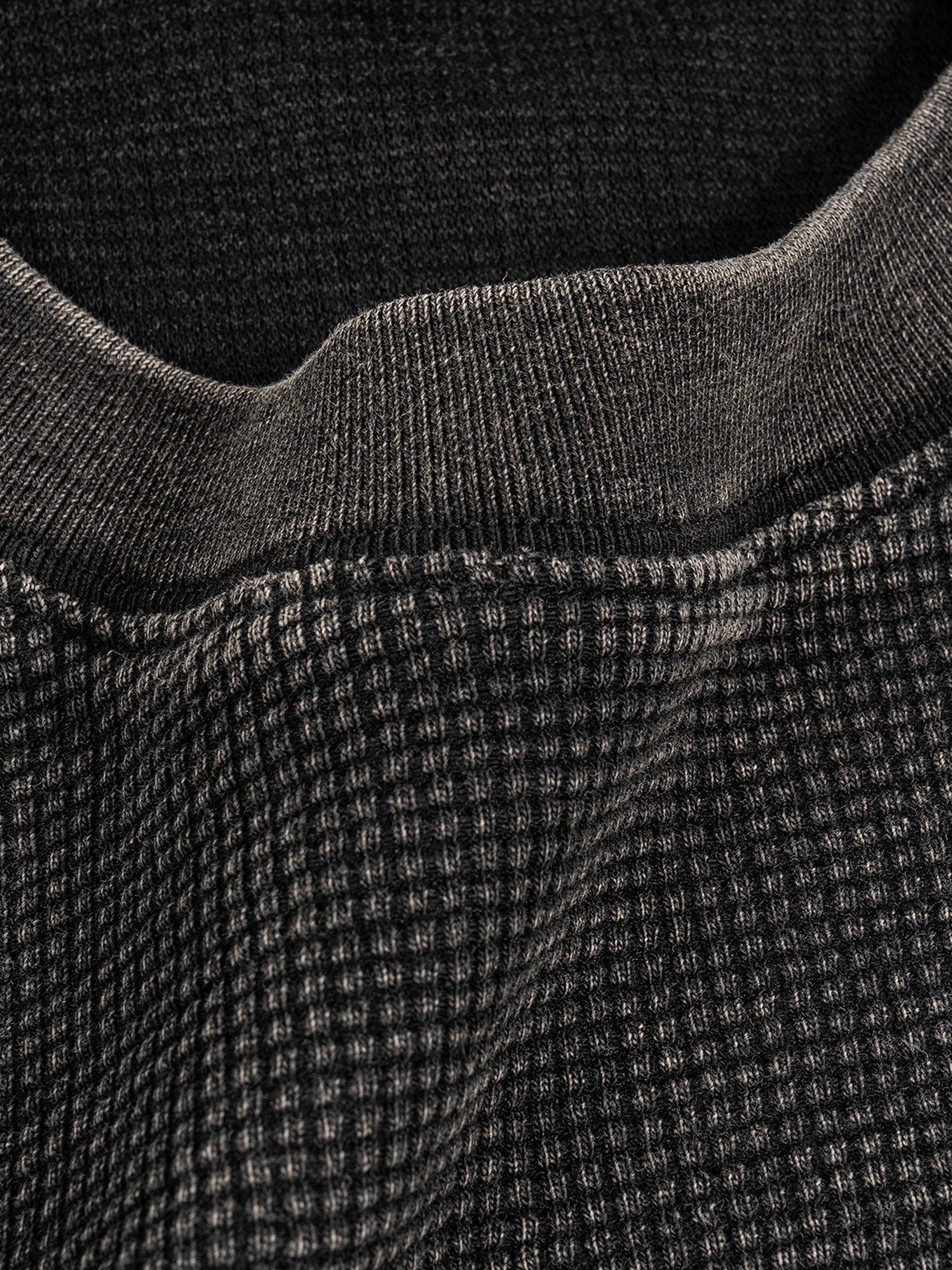 everyday staple,oversized waffle t-shirt,perfect basic shirt,cool girl vibes,effortlessly cool,Korean streetwear,college fashion basic,perfect for layering,boxy fit,boxy shirt